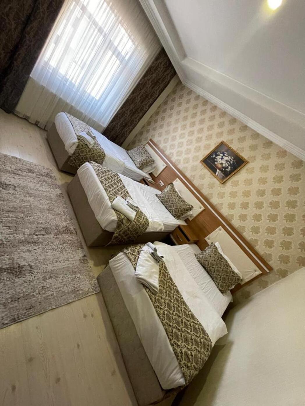 Dimet Park Hotel Ван Екстериор снимка